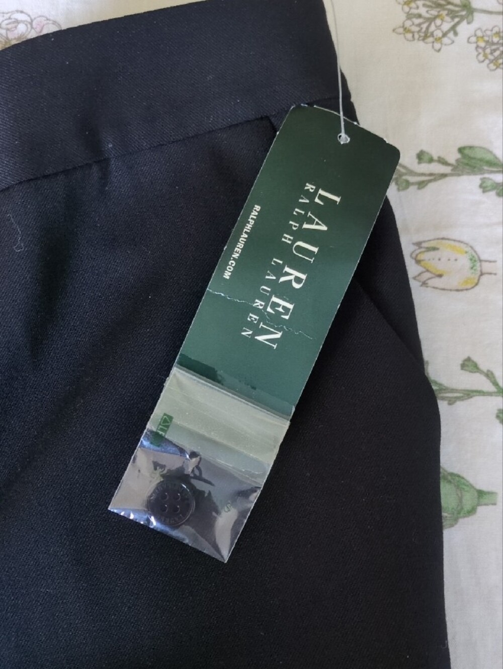 Lauren Ralph Lauren NWT Wool Blend Cuffed Trousers Dress Pants Black Size 4 - Picture 3 of 6